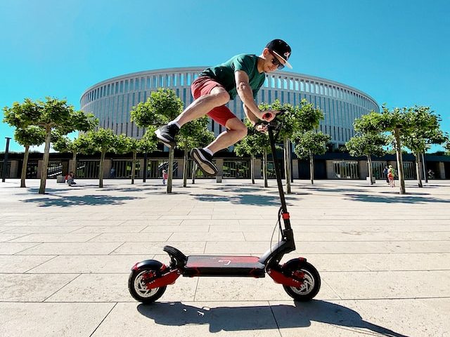 What are the disadvantages of electric scooters?